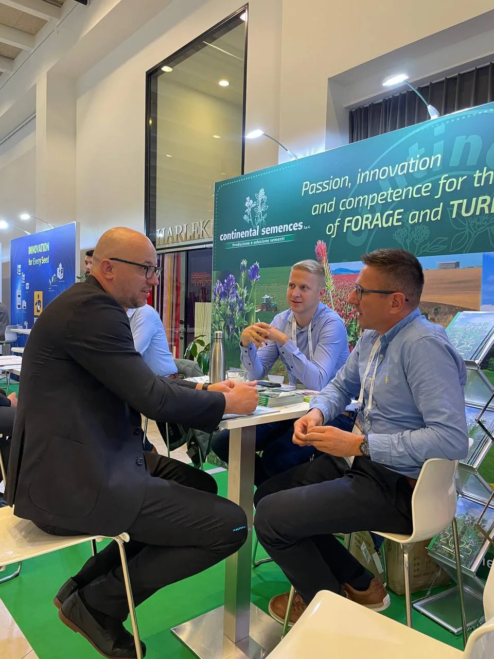 Про компанію